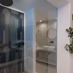 מלון Infinity Blue Boutique 4*